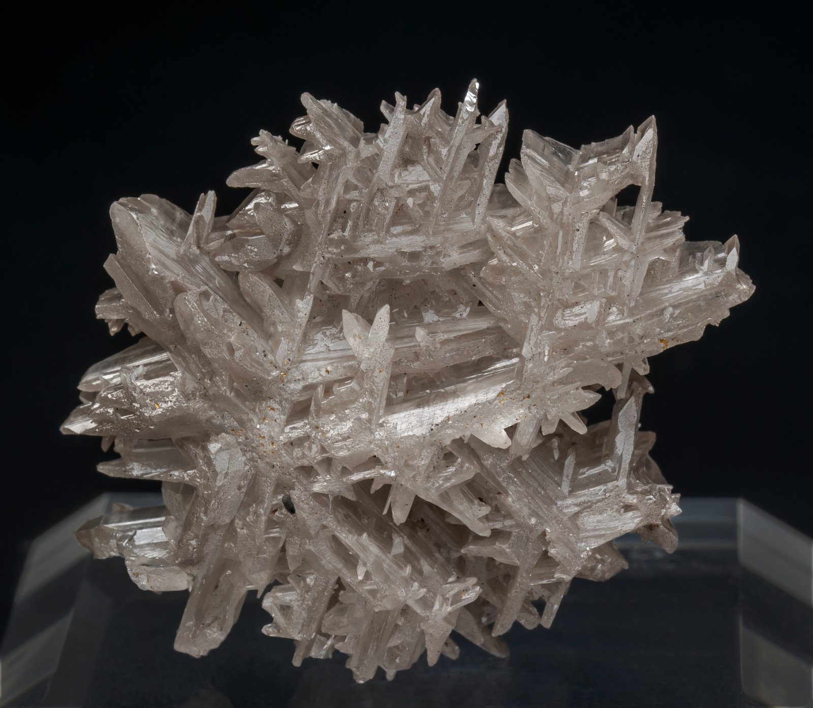 specimens/s_imagesAD4/Cerussite-TB27AD4r.jpg