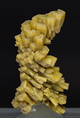 Pyromorphite. Rear