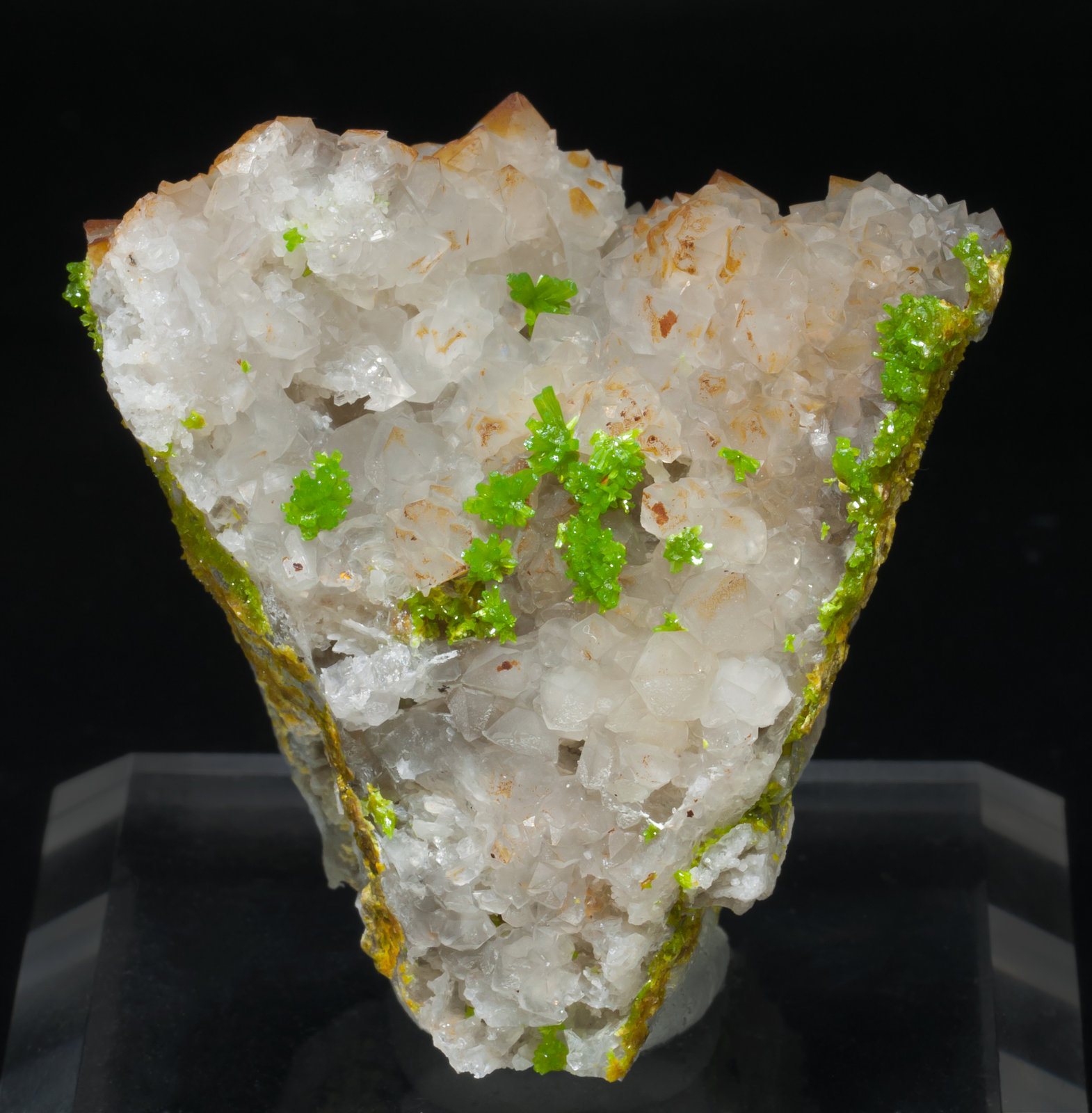 specimens/s_imagesAD6/Pyromorphite-EL14AD6f.jpg