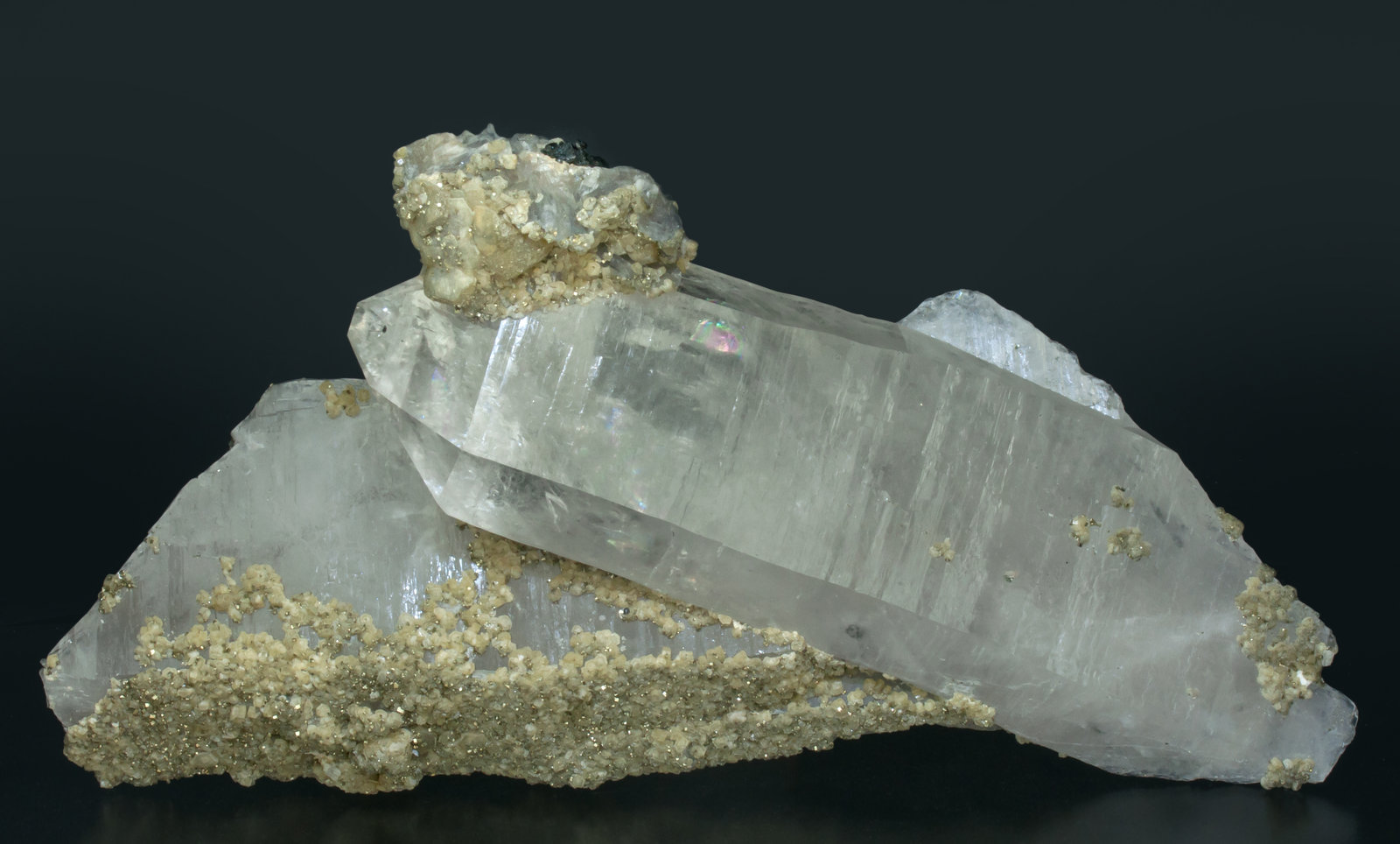 specimens/s_imagesAD6/Quartz-NH57AD6f.jpg