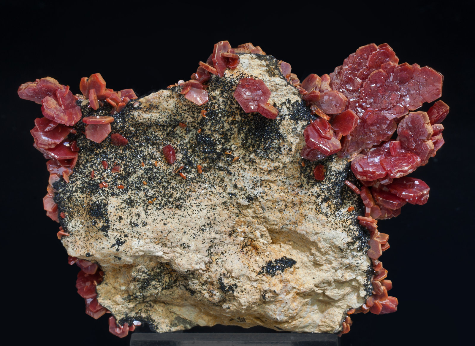 specimens/s_imagesAD6/Vanadinite-EM86AD6f.jpg