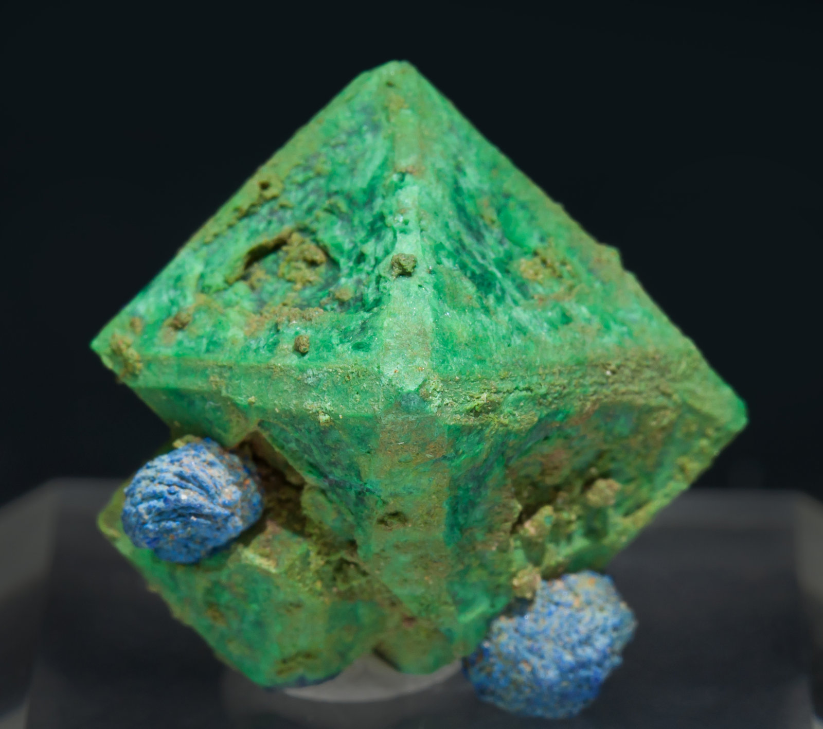 specimens/s_imagesAE2/Malachite-EG98AE2f.jpg