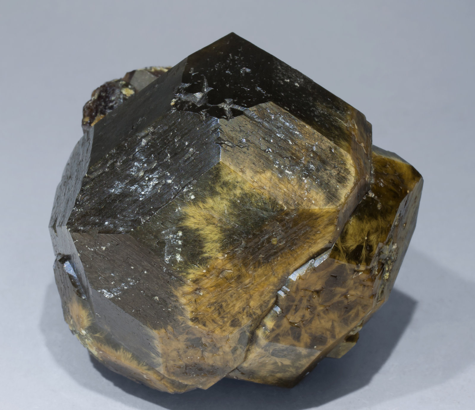 specimens/s_imagesAE3/Andradite-TK47AE3f.jpg