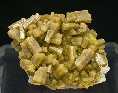 Pyromorphite. Front