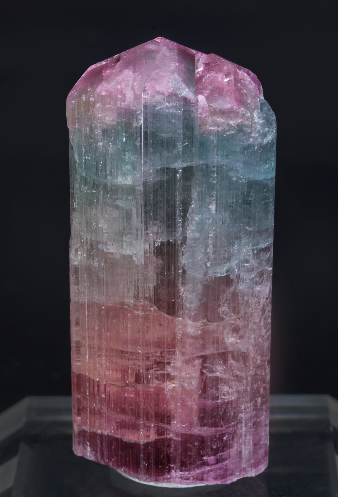 specimens/s_imagesAE4/Elbaite-EQ73AE4r.jpg