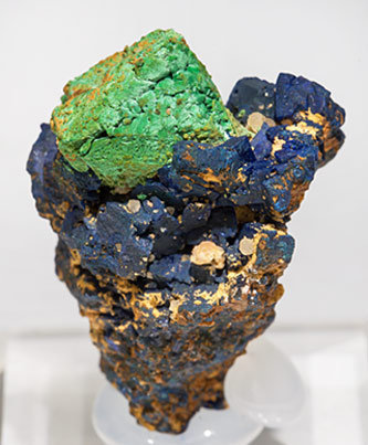 Malachite after Cuprite with Azurite. Side