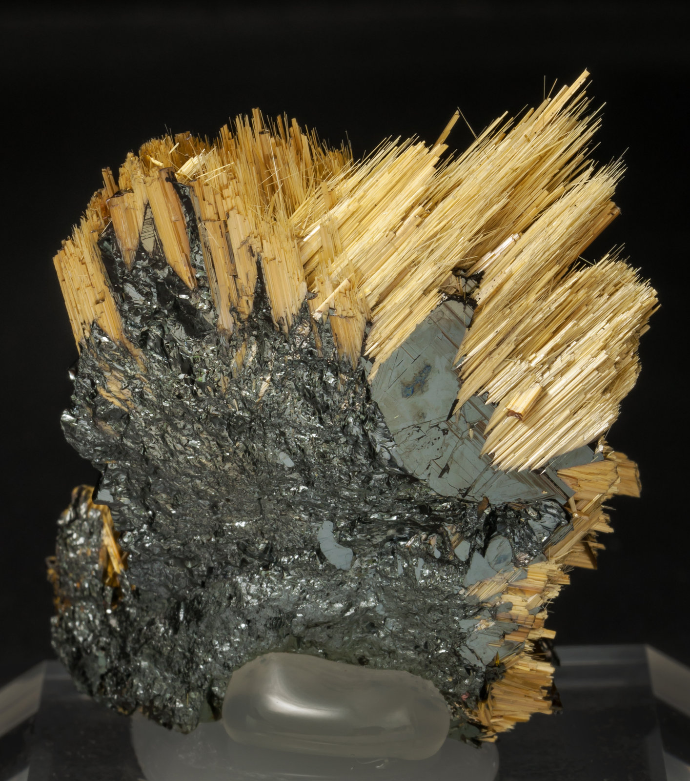 specimens/s_imagesAE6/Rutile-ME49AE6r.jpg