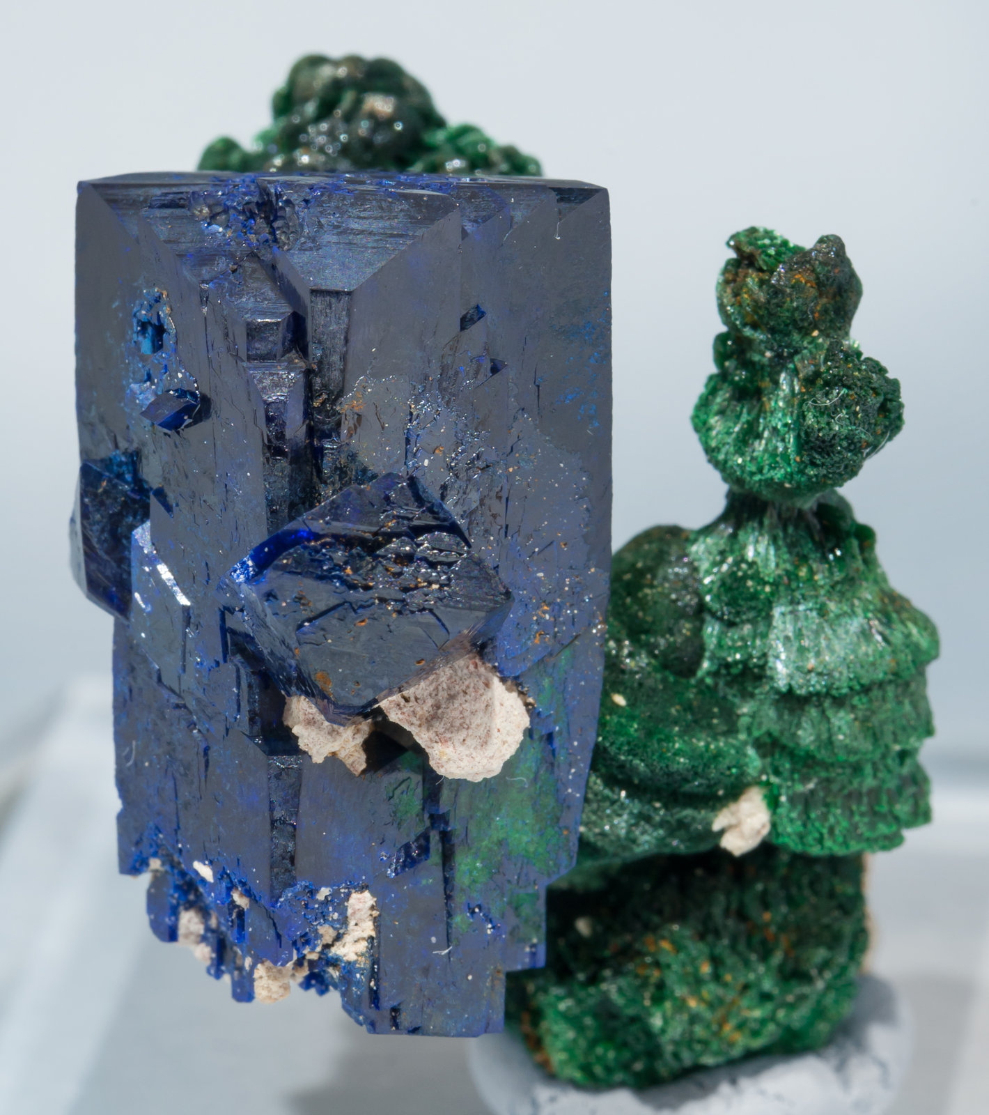 specimens/s_imagesAE8/Azurite-NP98AE8f.jpg
