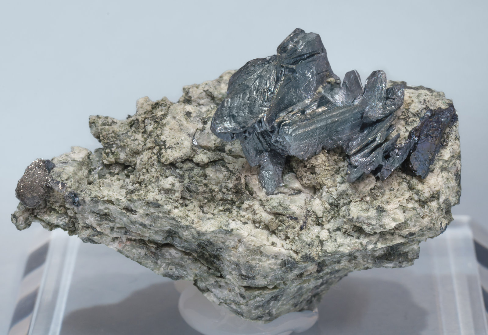 specimens/s_imagesAE8/Djurleite_Chalcocite-TV99AE8f.jpg