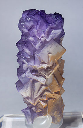 Fluorite with Baryte. Rear