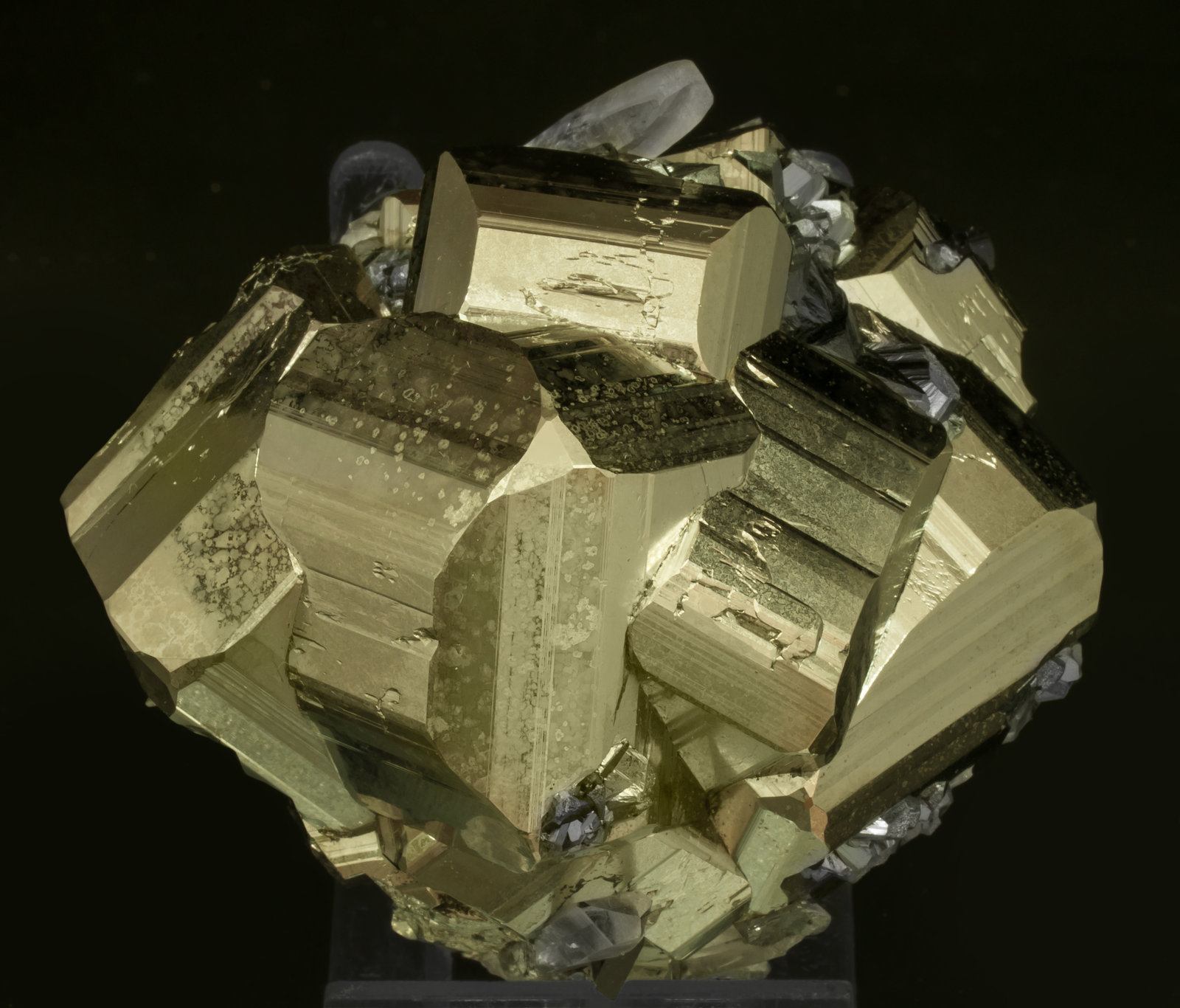 specimens/s_imagesAE9/Pyrite-TD27AE9s.jpg