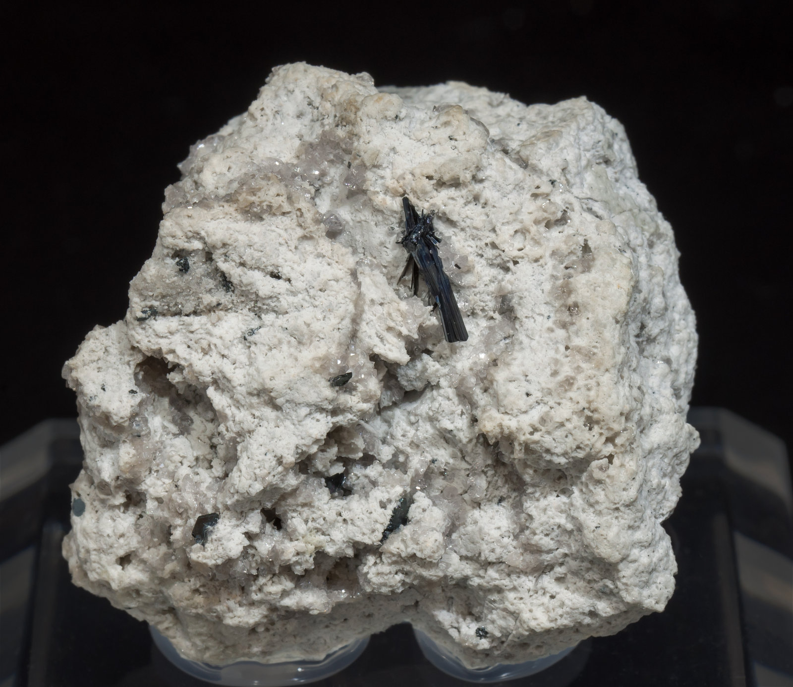 specimens/s_imagesAF2/Pseudobrookite-MA13AF2f.jpg