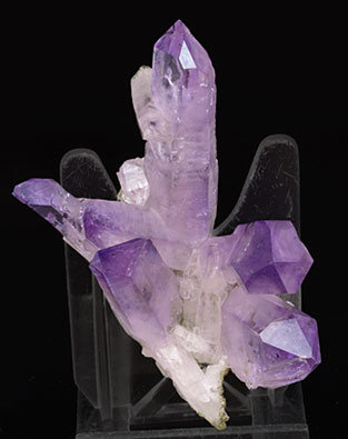 Quartz (variety amethyst). Front