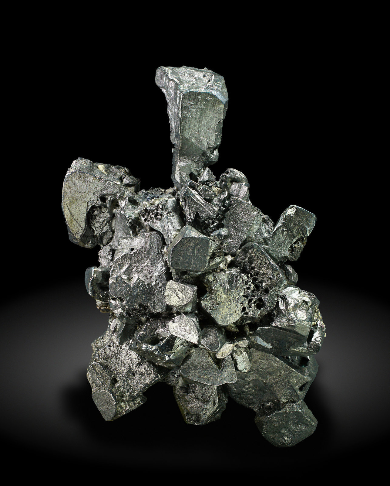 specimens/s_imagesAG1/Acanthite-TC13AG1_02764_f.jpg