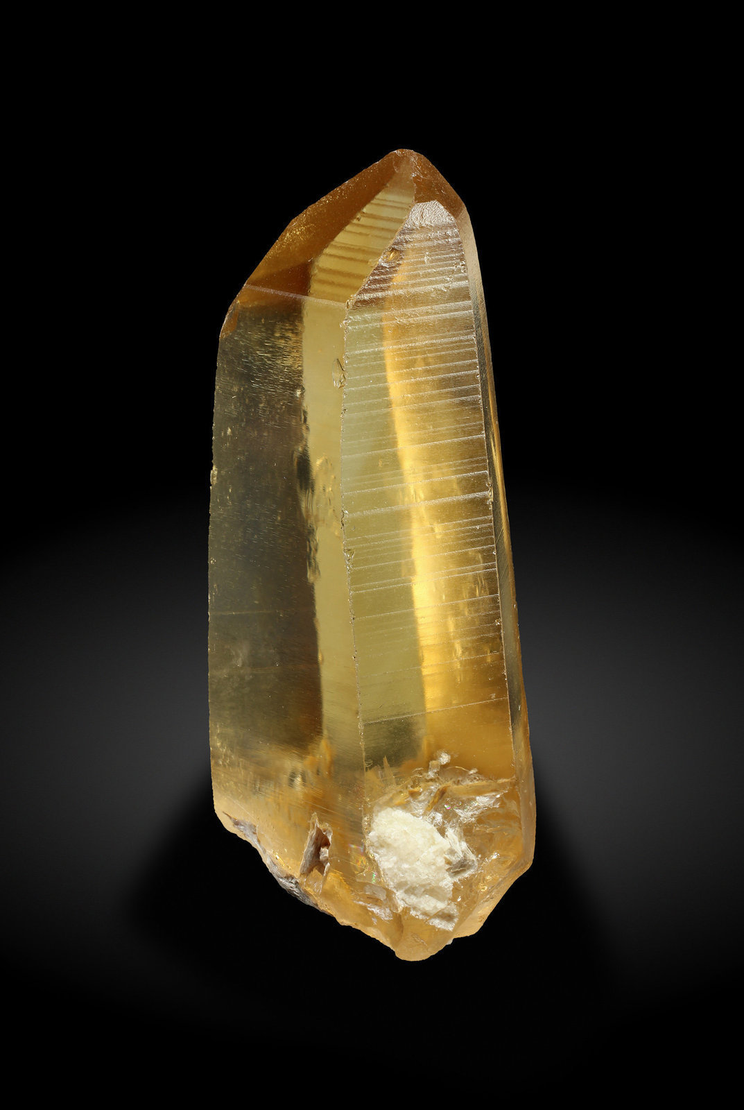 specimens/s_imagesAG1/Quartz_citrine-NA86AG1_8290_s2.jpg