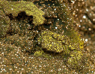 Corkite on Plumbogummite. 