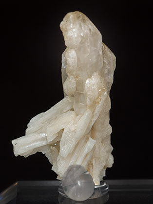 Cerussite. Rear