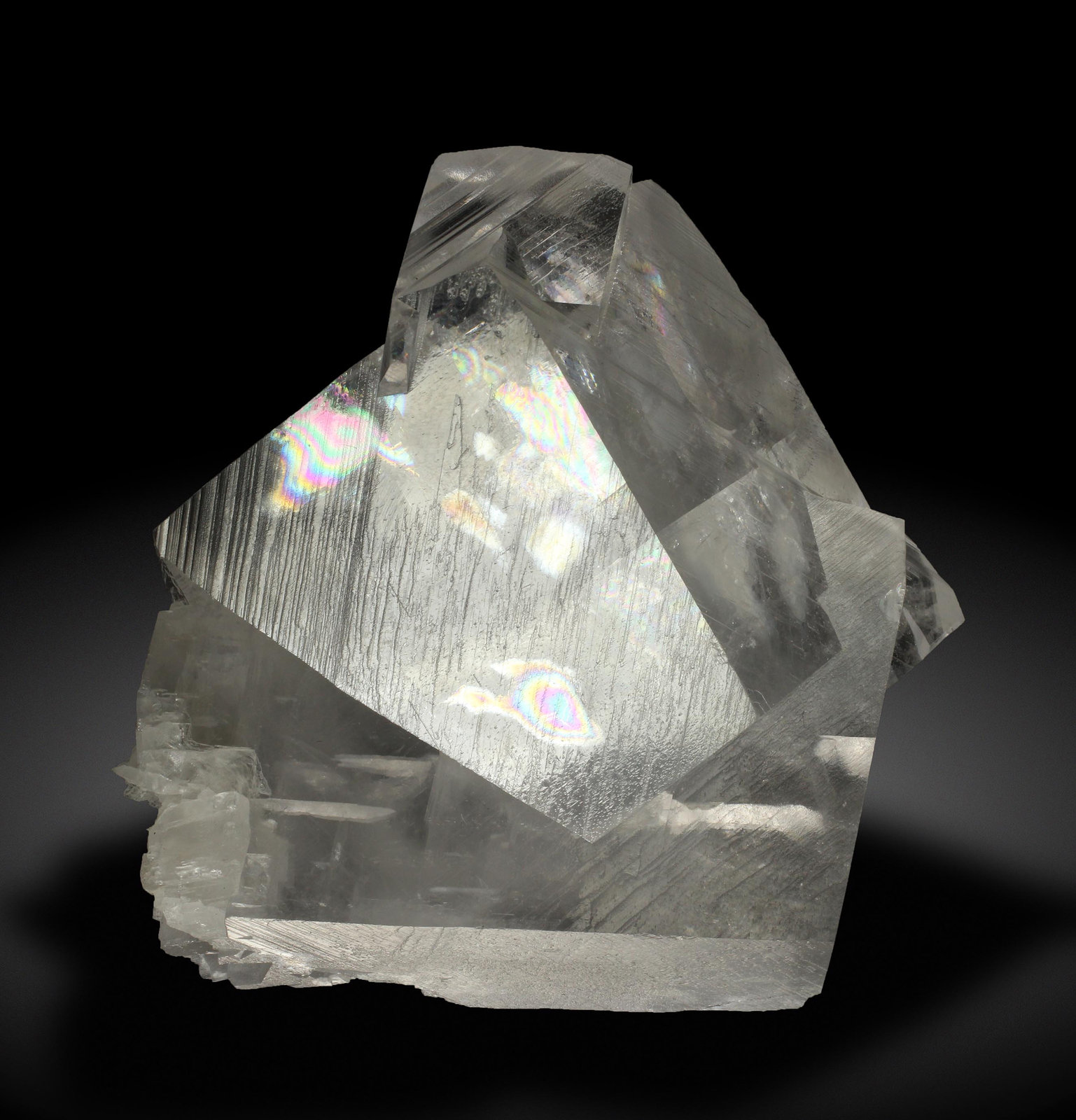 specimens/s_imagesAG6/Dolomite-DP16AG6_8928_f.jpg
