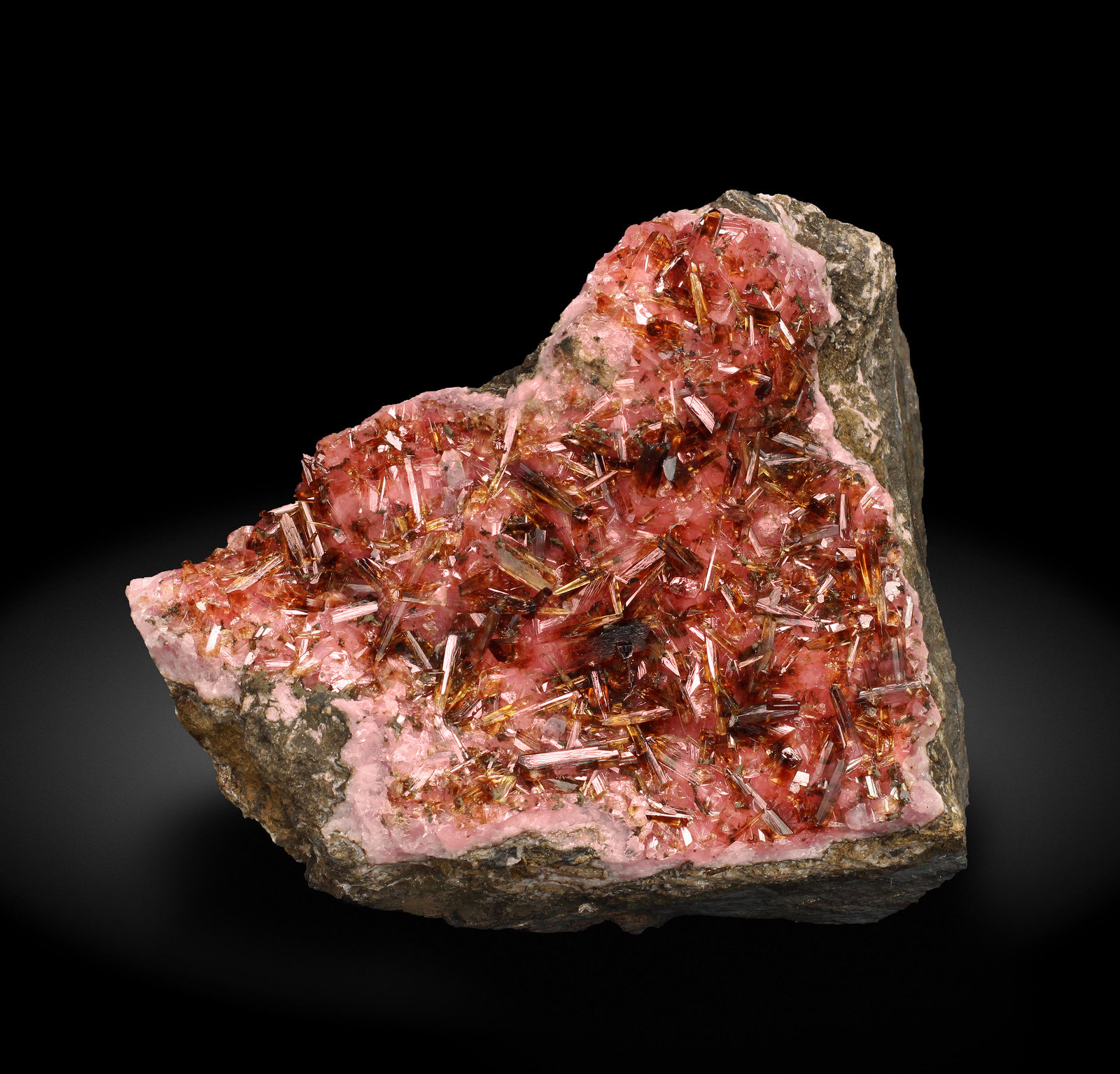 specimens/s_imagesAG6/Rhodochrosite-MQ53AG6_9120_f.jpg