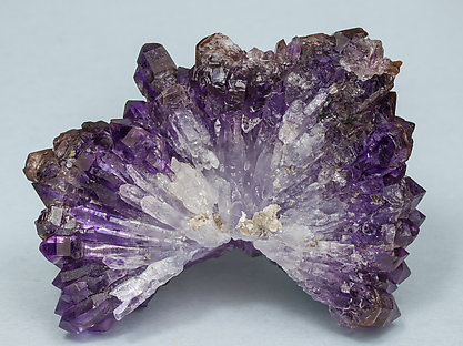 Quartz (variety amethyst). Rear