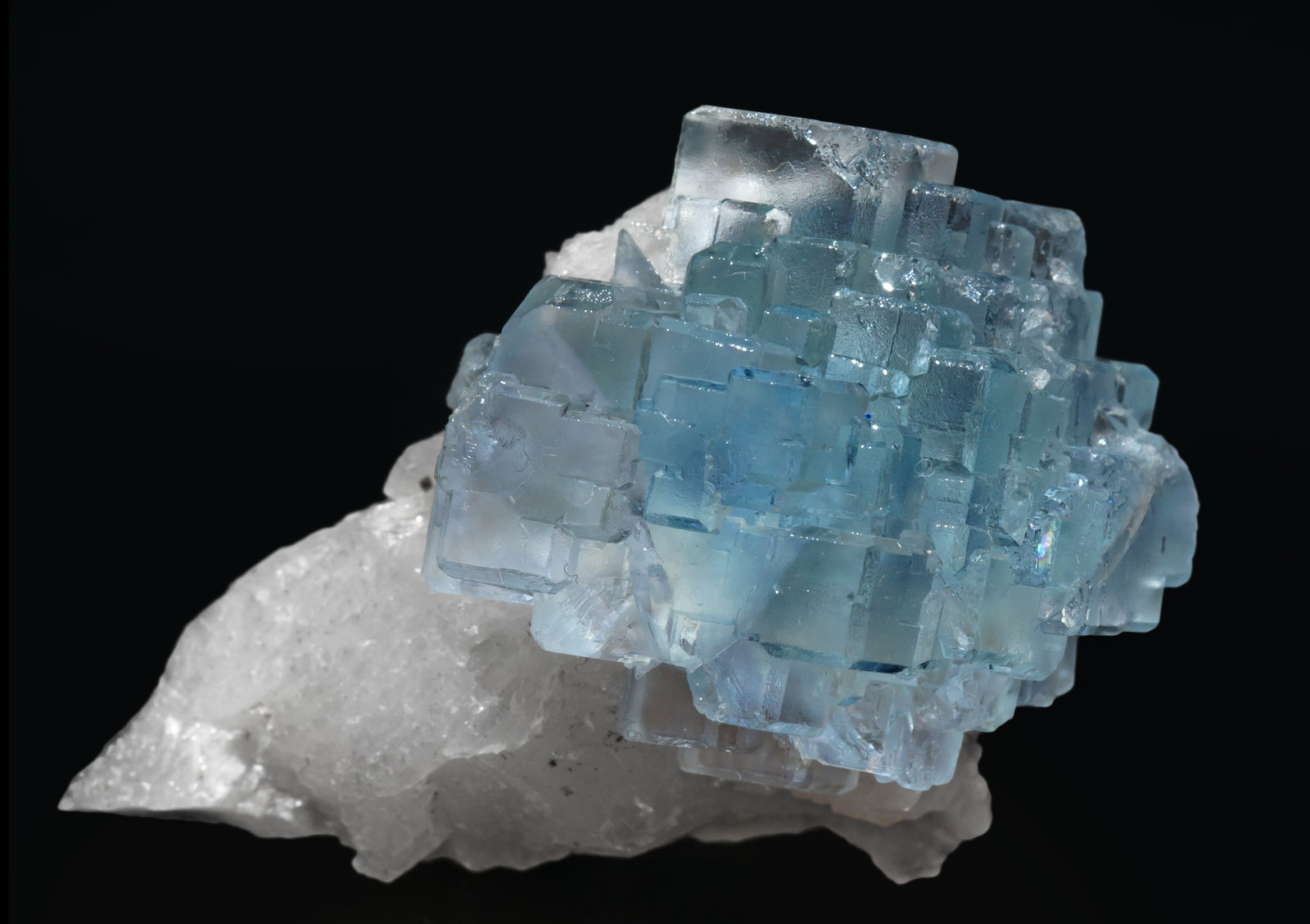 specimens/s_imagesAH4/Fluorite-NA28AH4s.jpg