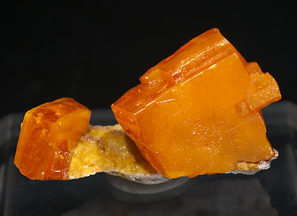 Wulfenite with As rich Vanadinite and Calcite. Front