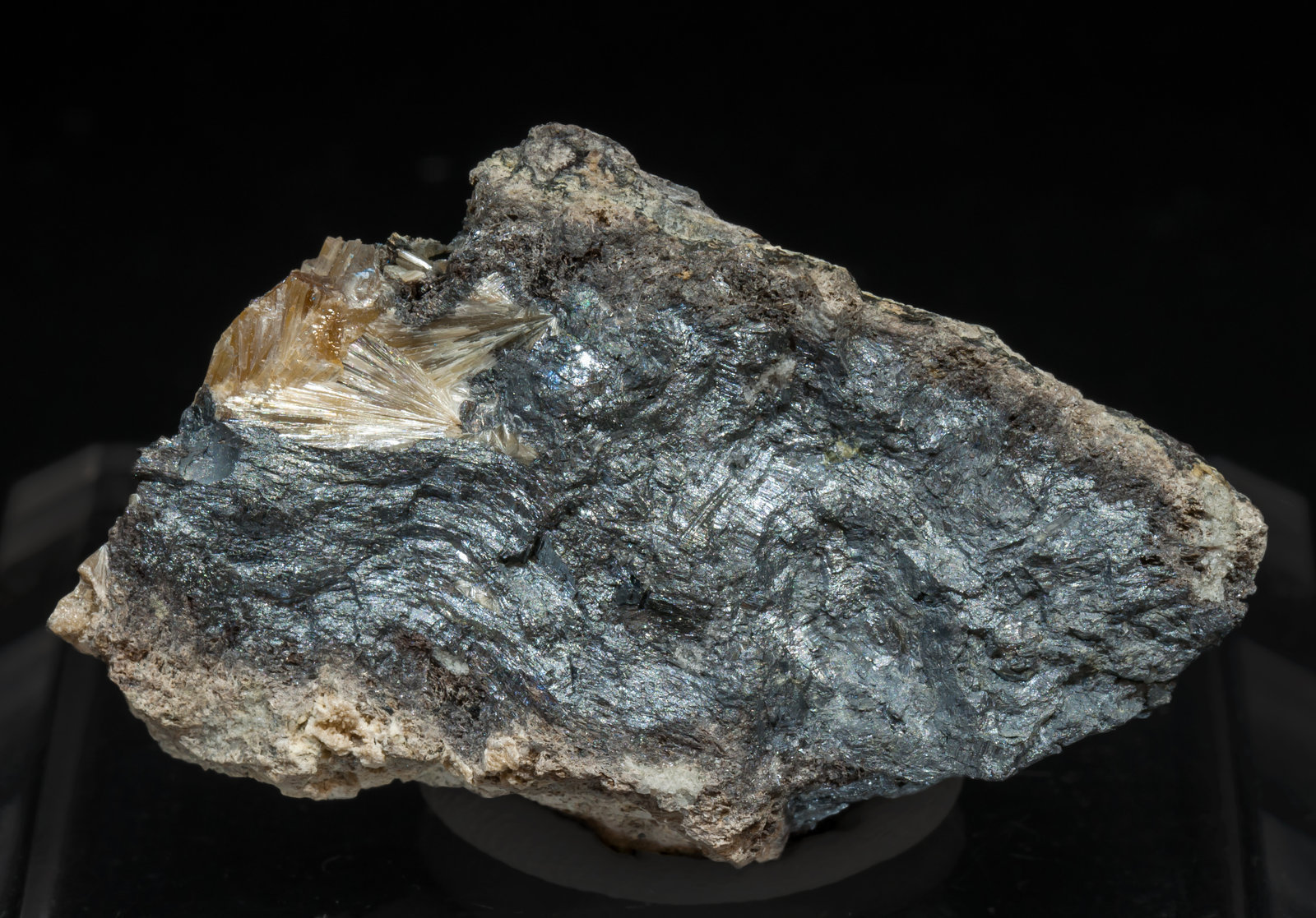 specimens/s_imagesAH5/Valentinite-NT36AH5f.jpg