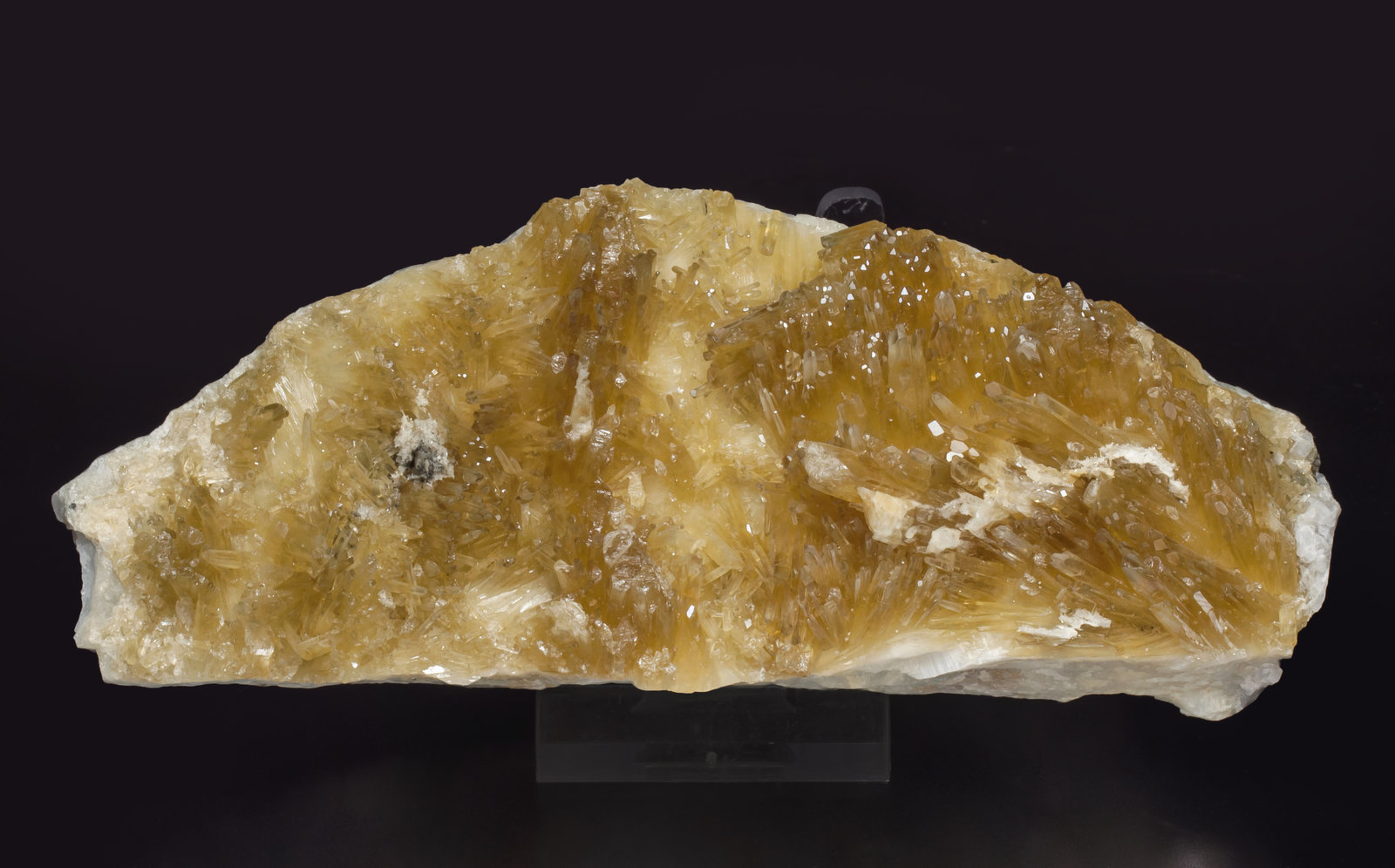 specimens/s_imagesAH6/Baryte-DR14AH6f.jpg