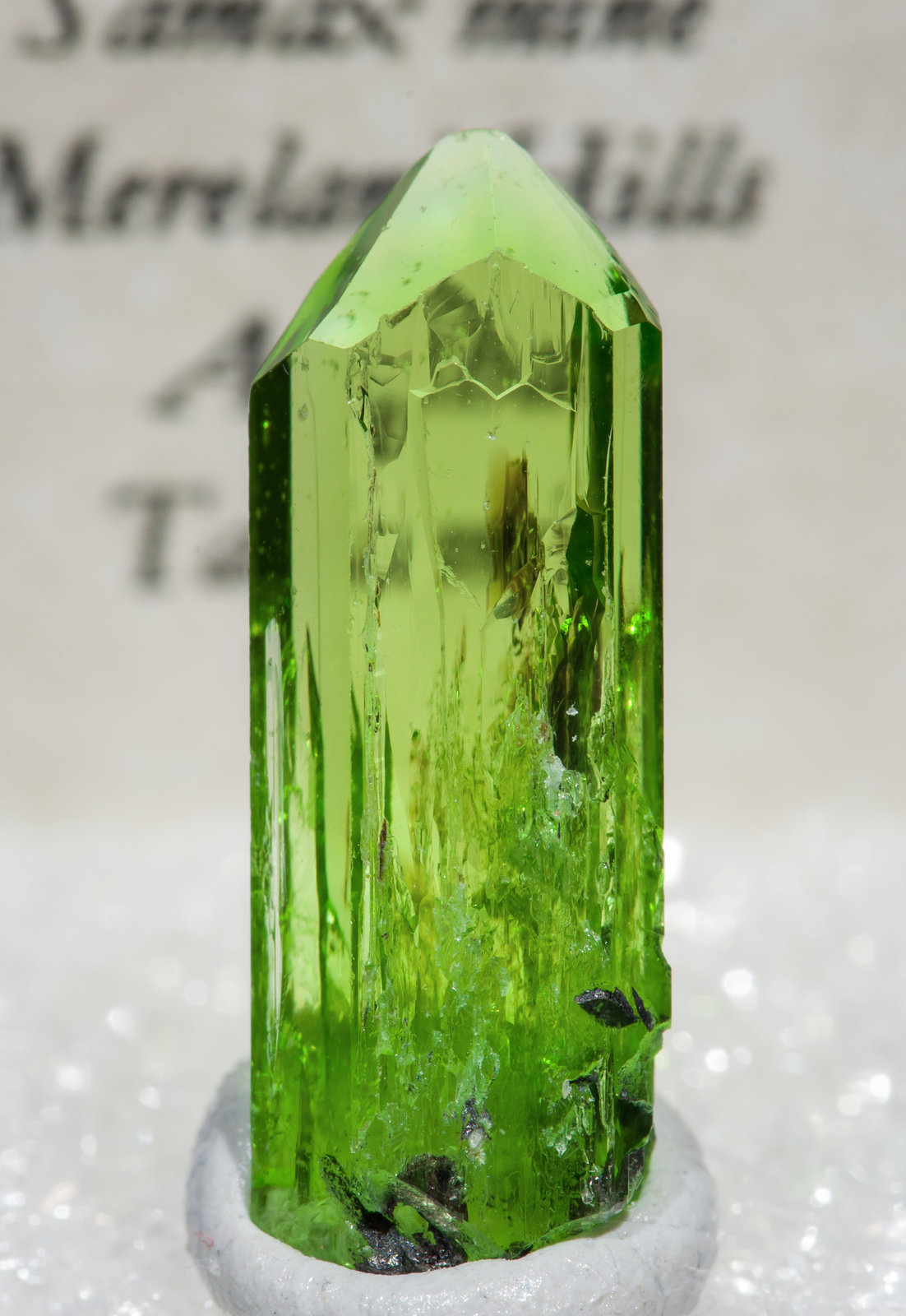 specimens/s_imagesAH6/Diopside-TM81AH6f2.jpg