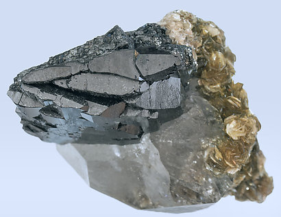 Ferberite with Quartz and Muscovite. Top