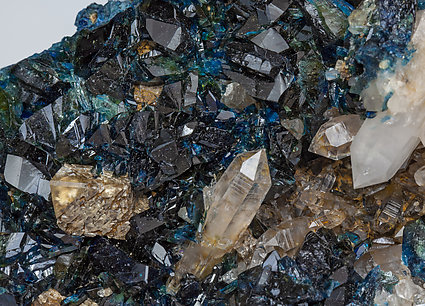 Lazulite with Siderite and Quartz. 