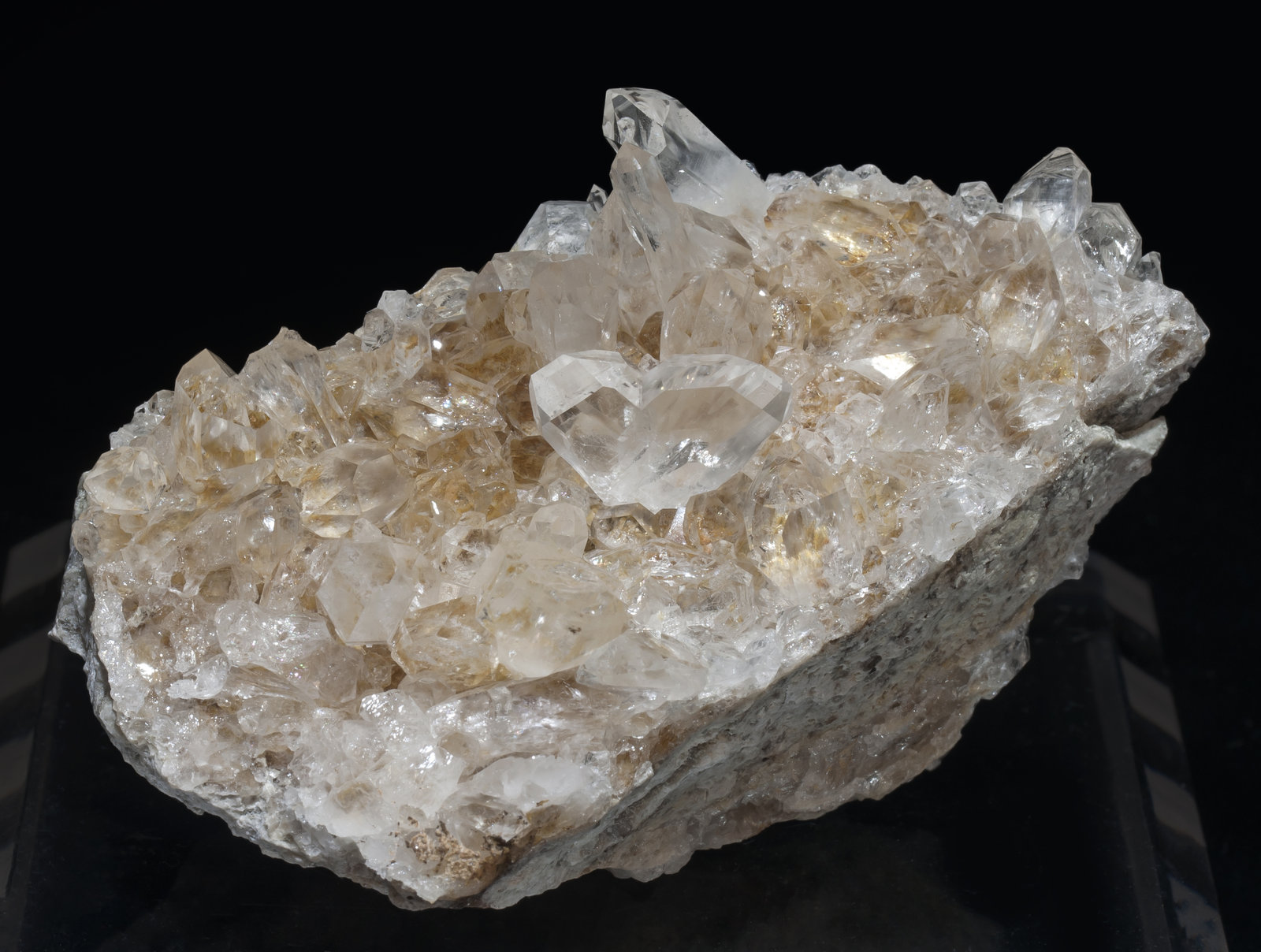 specimens/s_imagesAI1/Quartz-EG86AI1f.jpg