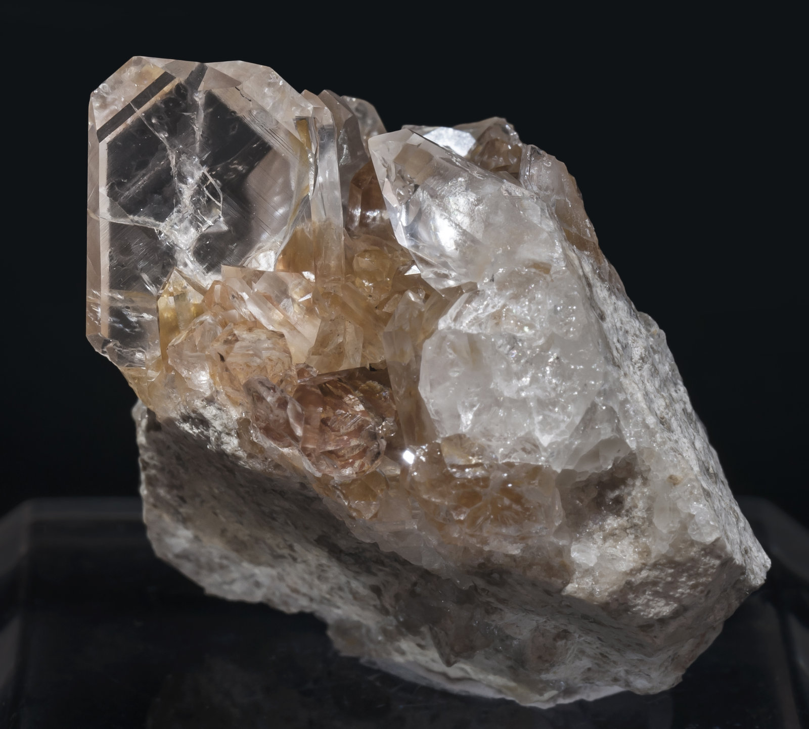 specimens/s_imagesAI1/Quartz-EH46AI1f.jpg