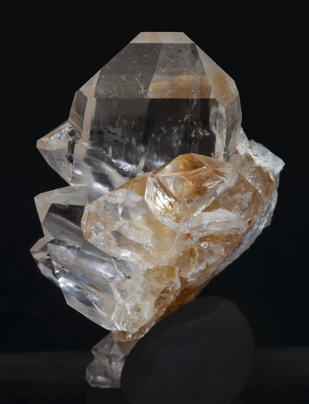 specimens/s_imagesAI1/Quartz-EM6AI1r.jpg