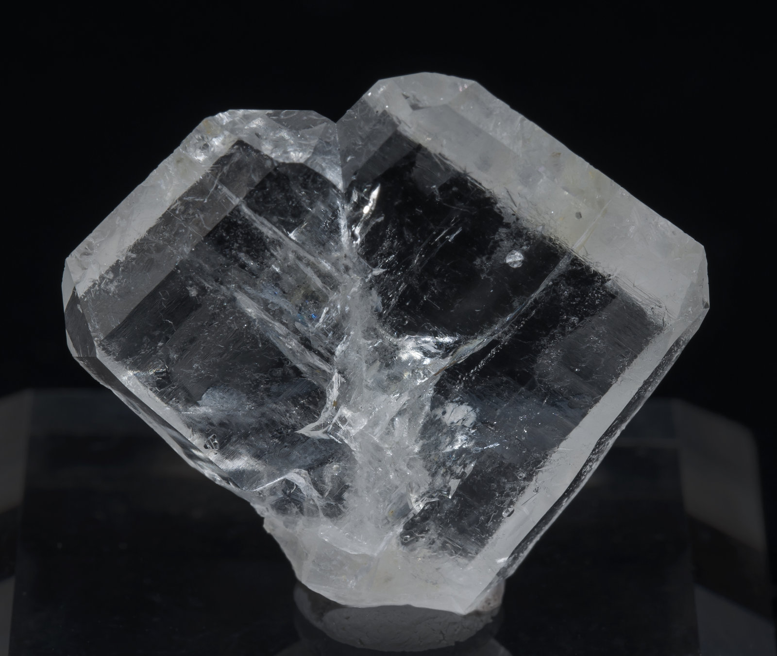 specimens/s_imagesAI1/Quartz-EQ13AI1f.jpg