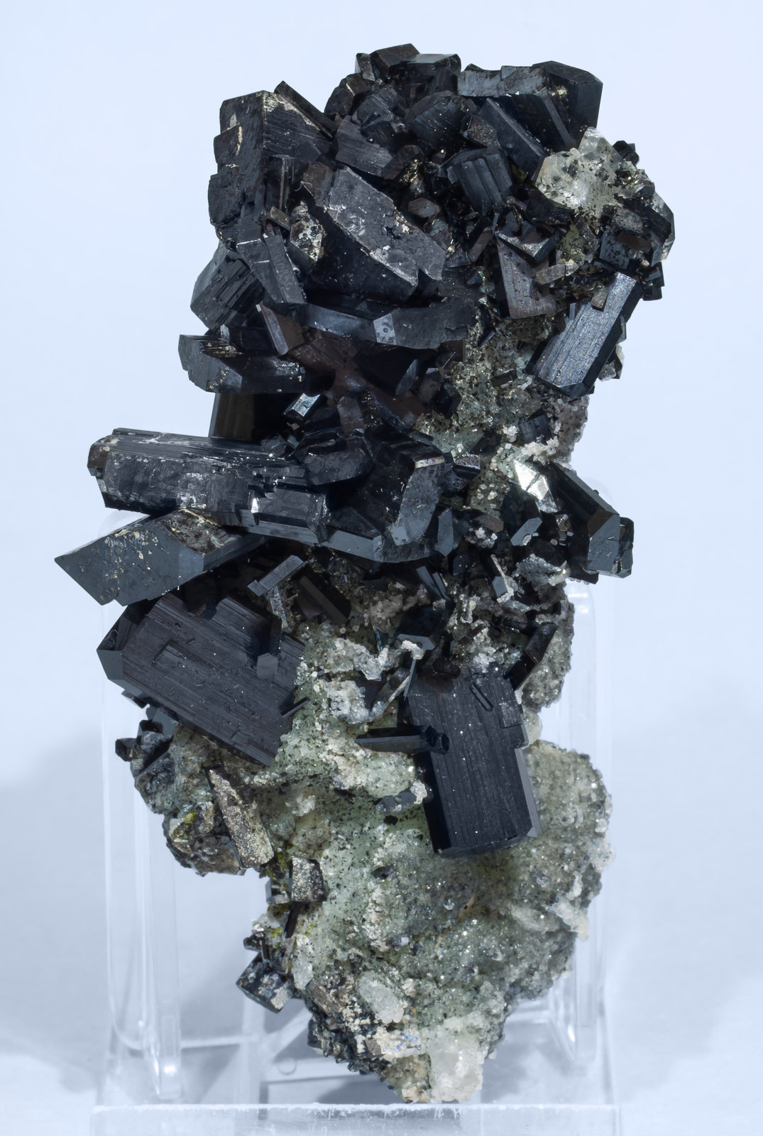 specimens/s_imagesAI3/Babingtonite-CB51AI3r.jpg