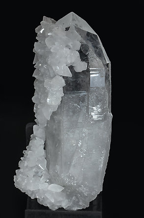 Quartz with Calcite. Rear