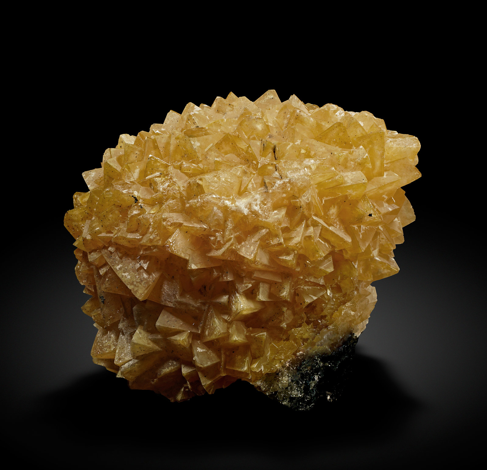 specimens/s_imagesAI6/Smithsonite-TB37AI6_4998_r.jpg