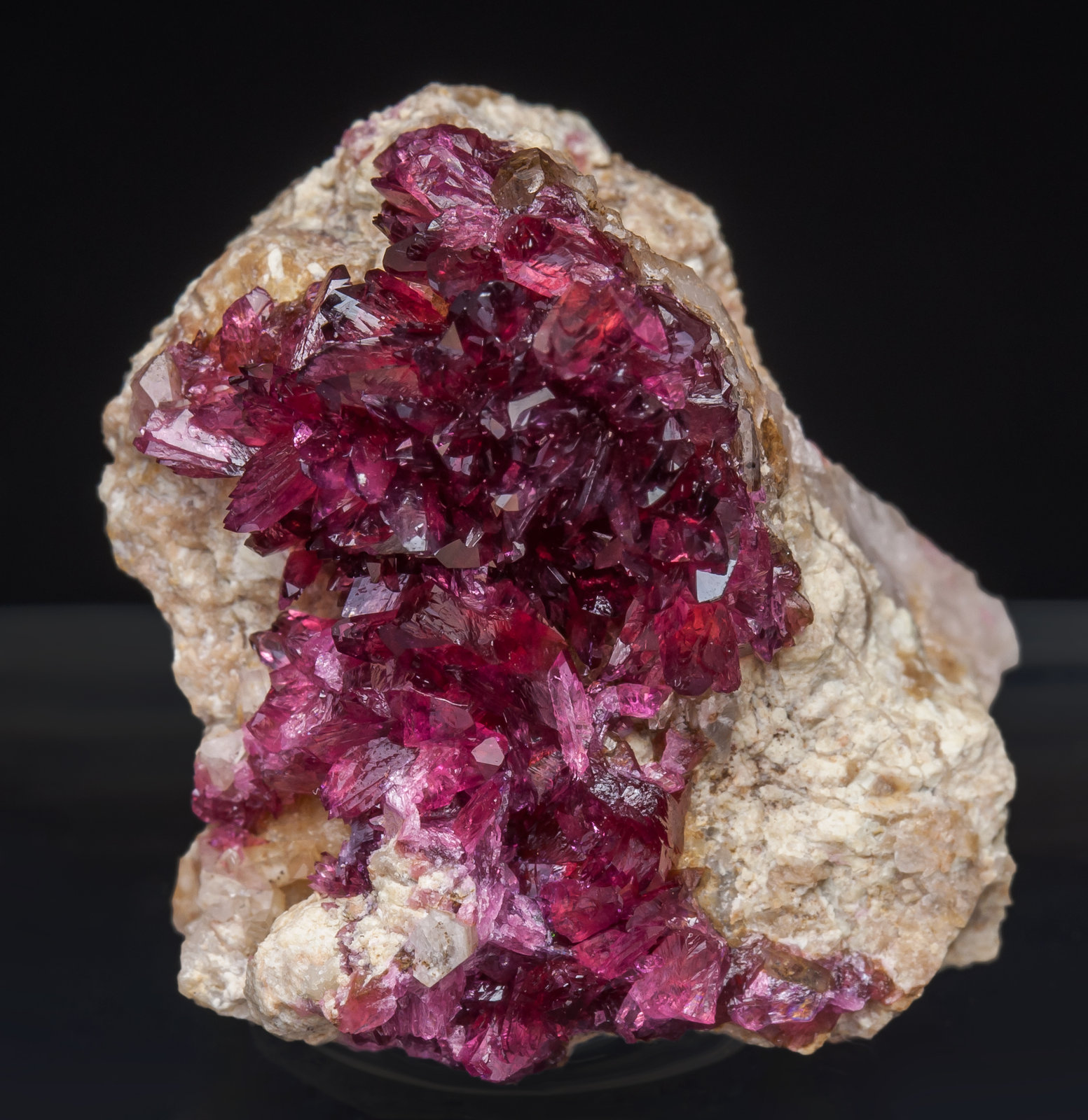 specimens/s_imagesAI7/Roselite-MR14AI7f.jpg