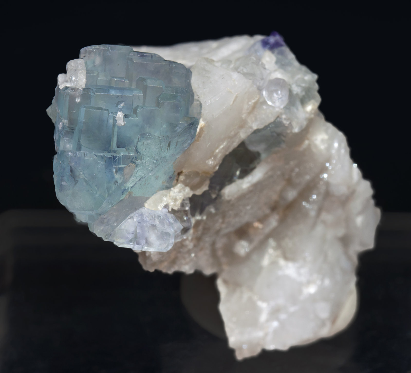 specimens/s_imagesAJ0/Fluorite-MD13AJ0f.jpg