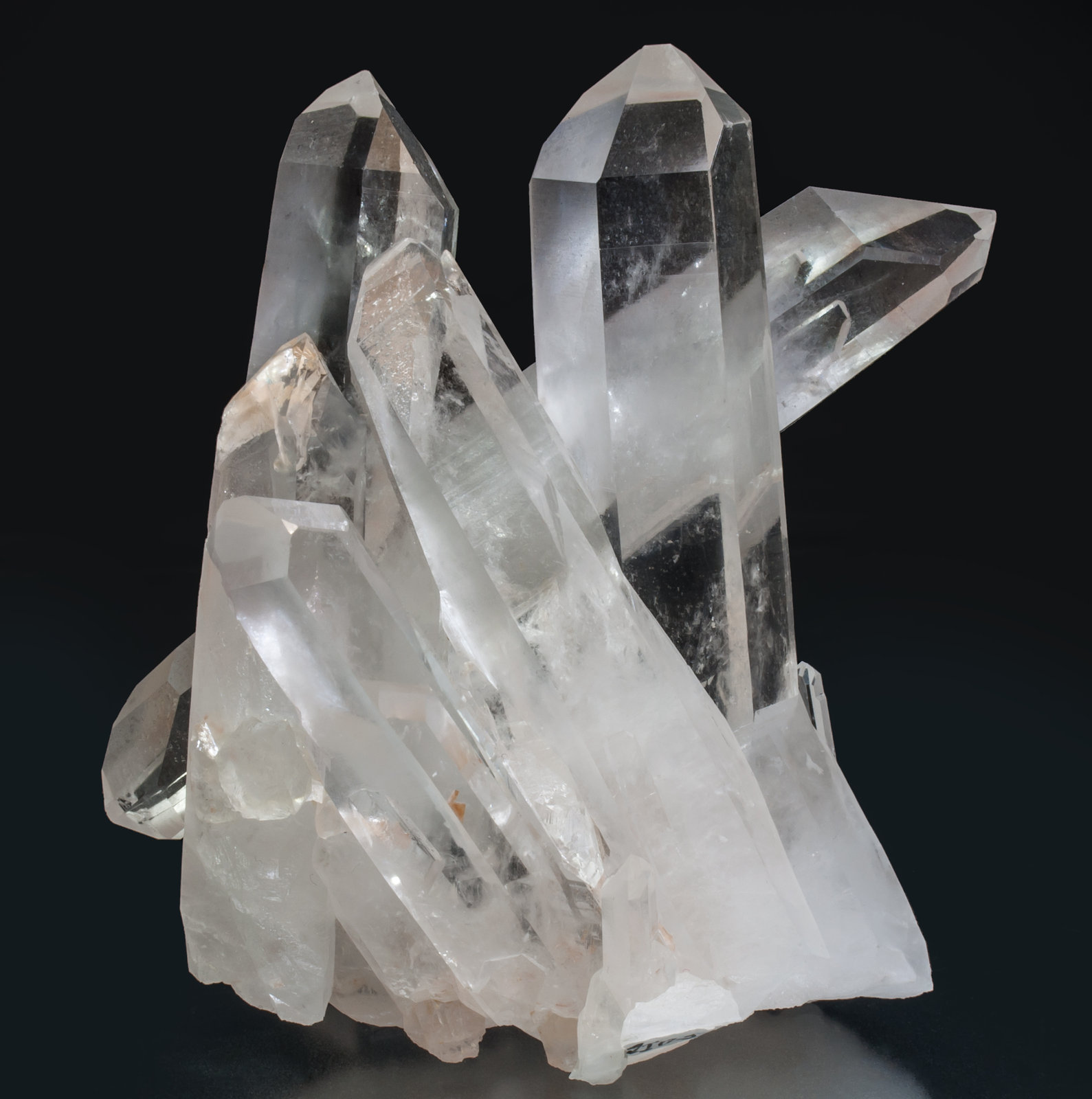 specimens/s_imagesAJ0/Quartz-MR96AJ0f.jpg