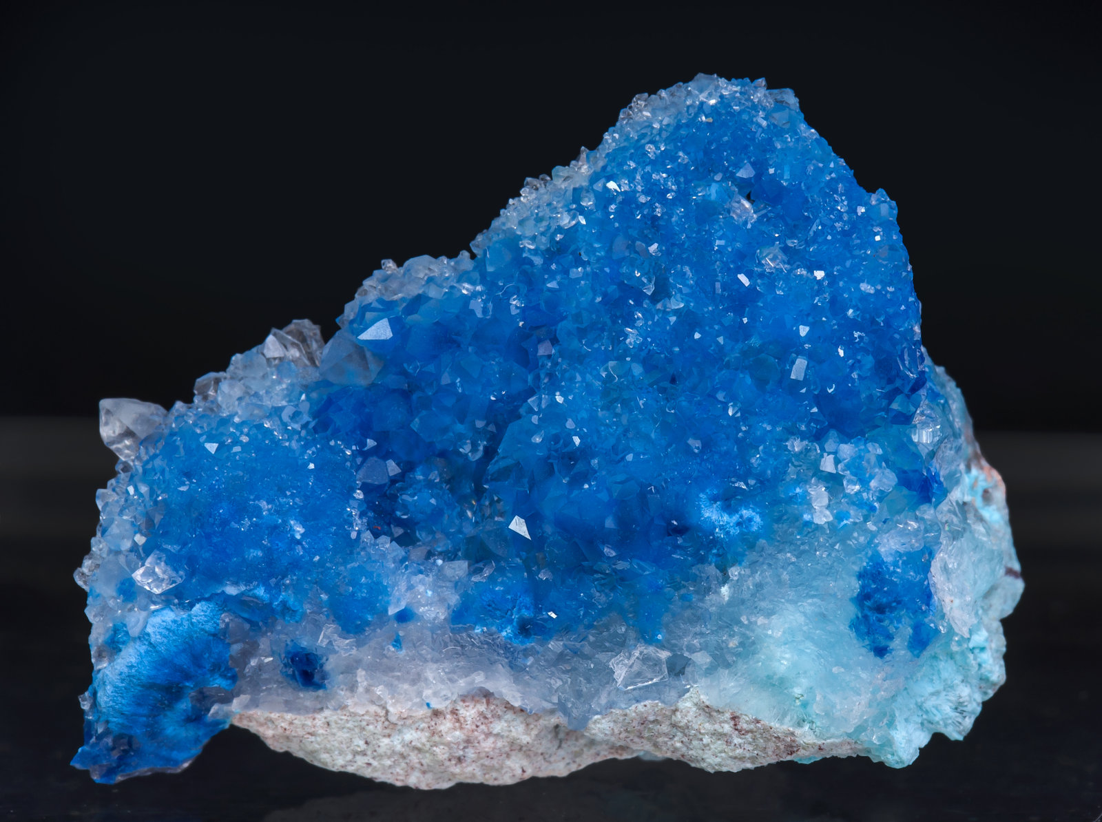 specimens/s_imagesAJ2/Shattuckite-TF13AJ2f.jpg