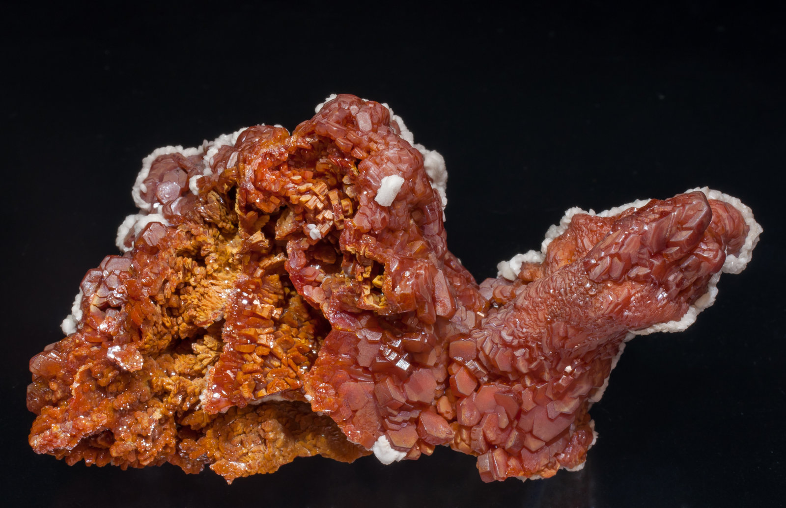 specimens/s_imagesAJ4/Vanadinite-TA50AJ4f.jpg