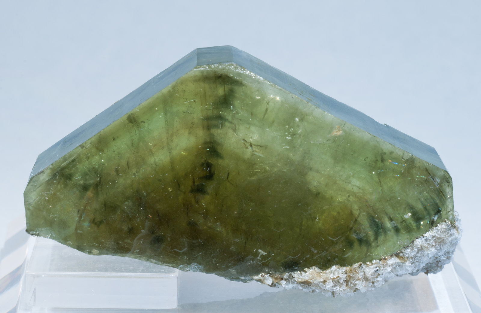 specimens/s_imagesAJ5/Fluorapatite-NG36AJ5f.jpg