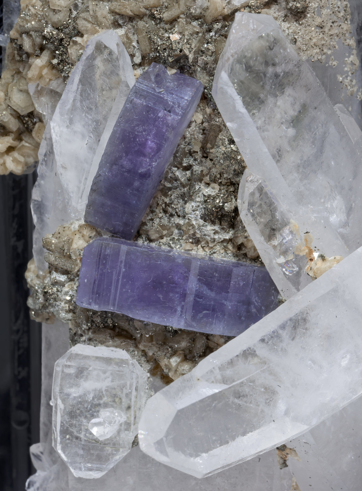 specimens/s_imagesAJ5/Fluorapatite-PB54AJ5d.jpg