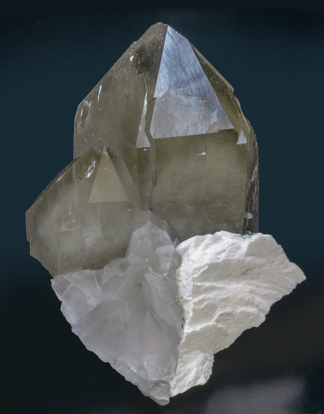 specimens/s_imagesAJ5/Quartz-EQ47AJ5f.jpg