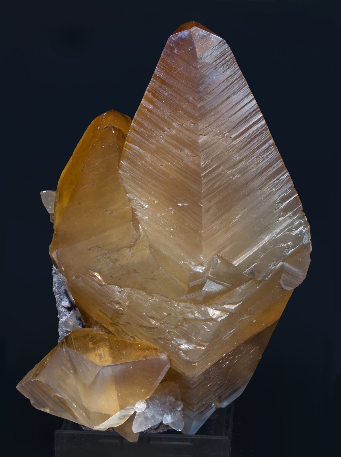 specimens/s_imagesAJ8/Calcite-EB50AJ8f.jpg