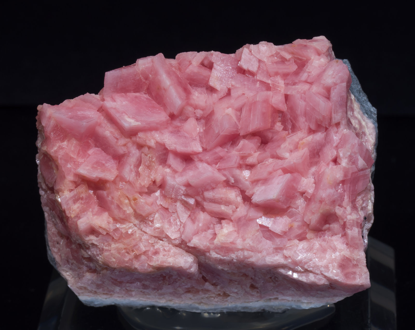 specimens/s_imagesAJ9/Rhodochrosite-TZ26AJ9f.jpg
