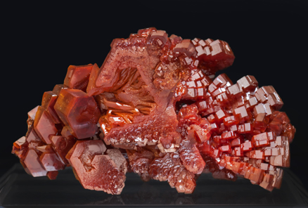 Vanadinite. Front