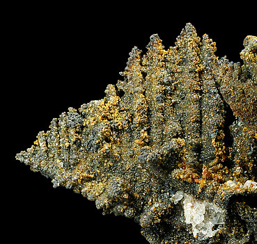 Willemite after Descloizite with Mimetite and Hemimorphite. 